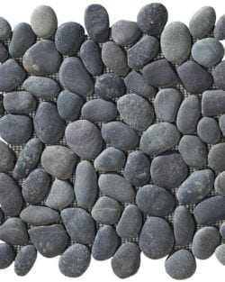 ISONZO Dark Formella Fluss-Kieselsteine auf Netze geklebt, die Steine sind ganz.